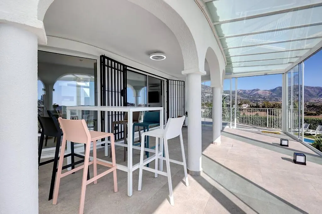 010 Luxurious 4 Bed Villa, Private Pool And Sea Views Santa Fe de los Boliches