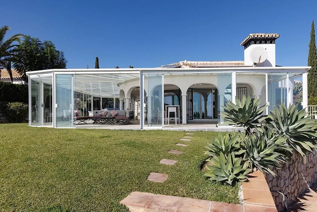 Villa 010 Luxurious 4 Bed Villa, Private Pool And Sea Views Santa Fe de los Boliches Spanien
